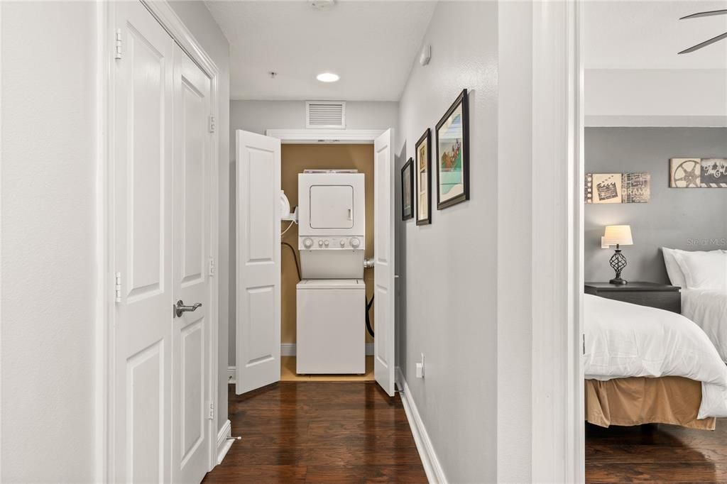 Active With Contract: $1,700 (3 beds, 2 baths, 1344 Square Feet)