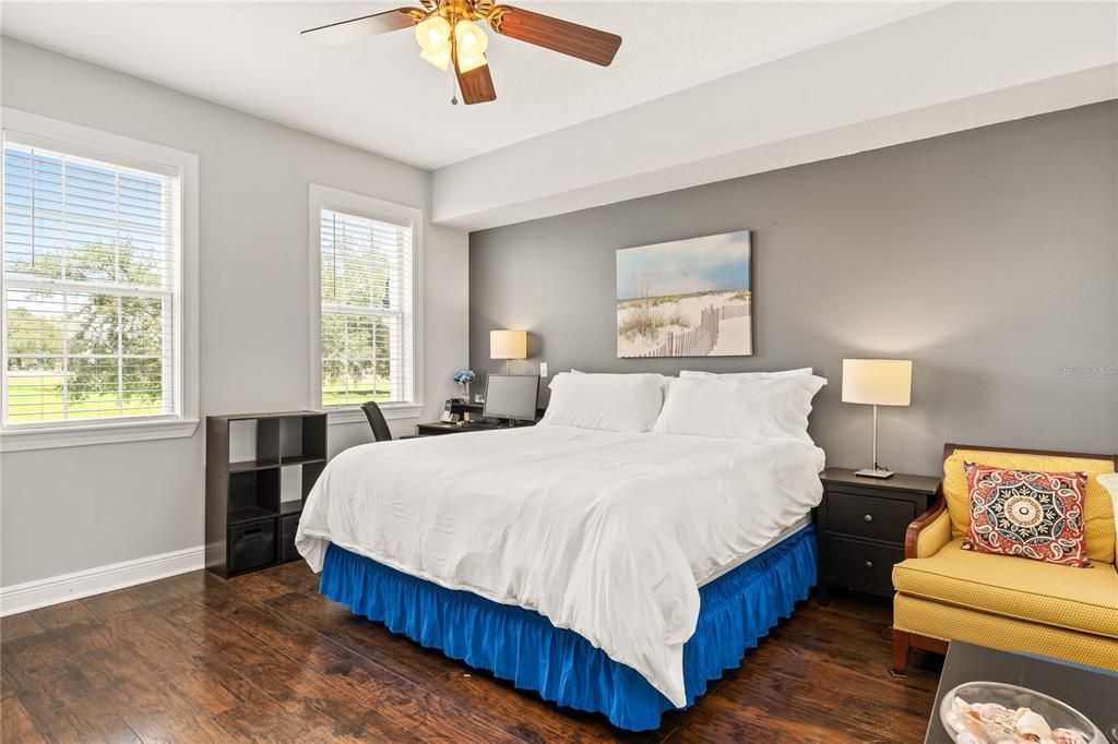 Active With Contract: $1,700 (3 beds, 2 baths, 1344 Square Feet)