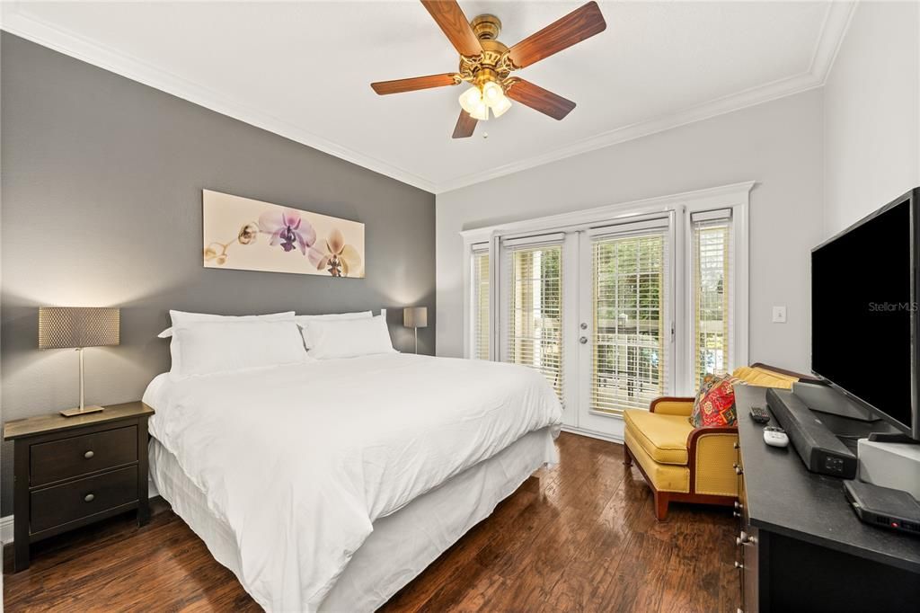 Active With Contract: $1,700 (3 beds, 2 baths, 1344 Square Feet)