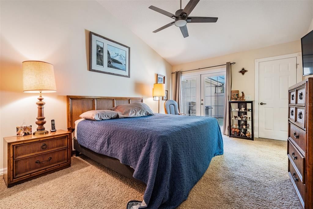 На продажу: $385,000 (3 спален, 2 ванн, 1670 Квадратных фут)