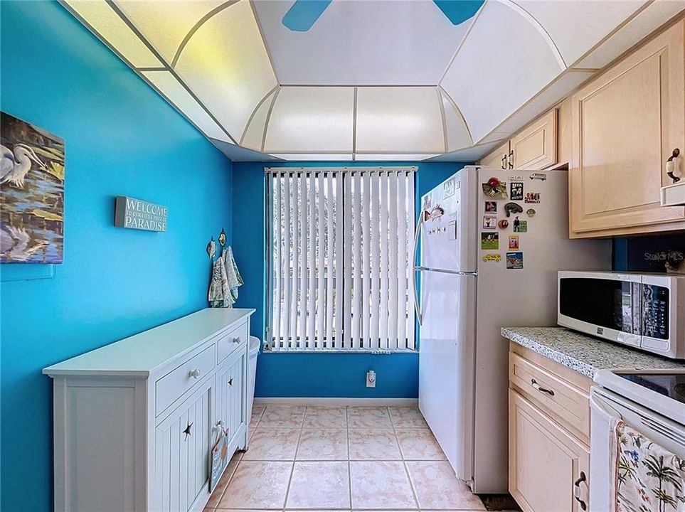 待售: $278,400 (2 贝兹, 2 浴室, 890 平方英尺)