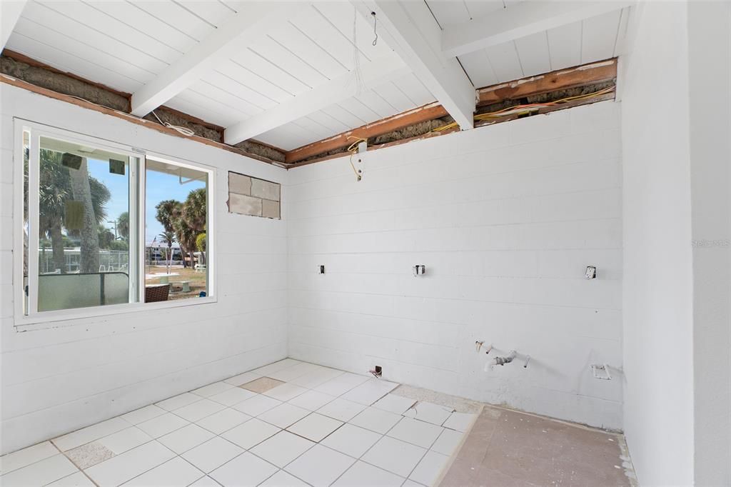 待售: $150,000 (0 贝兹, 1 浴室, 291 平方英尺)