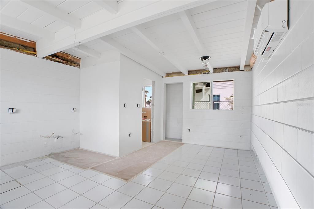 待售: $150,000 (0 贝兹, 1 浴室, 291 平方英尺)