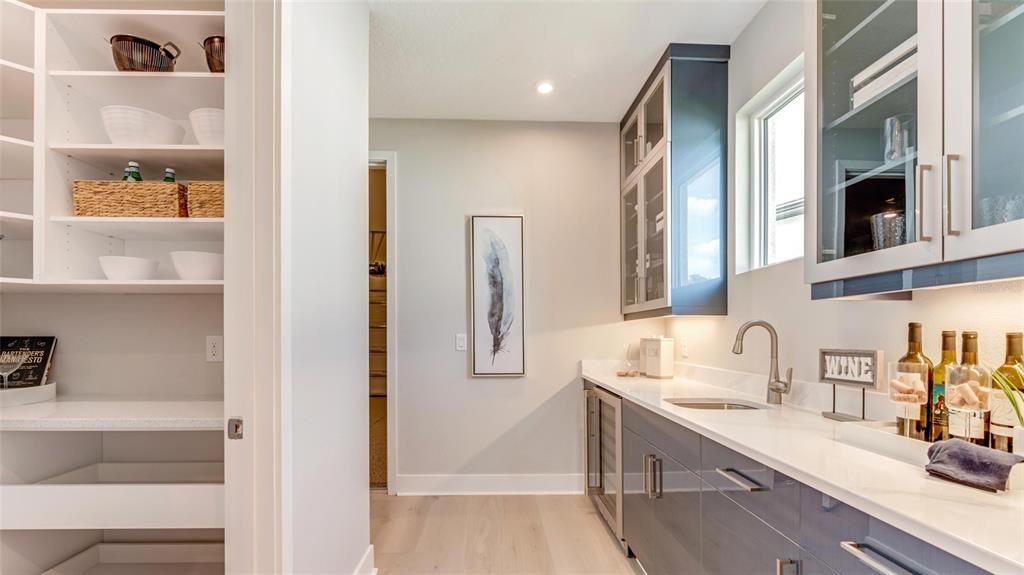 For Sale: $586,990 (3 beds, 3 baths, 2776 Square Feet)