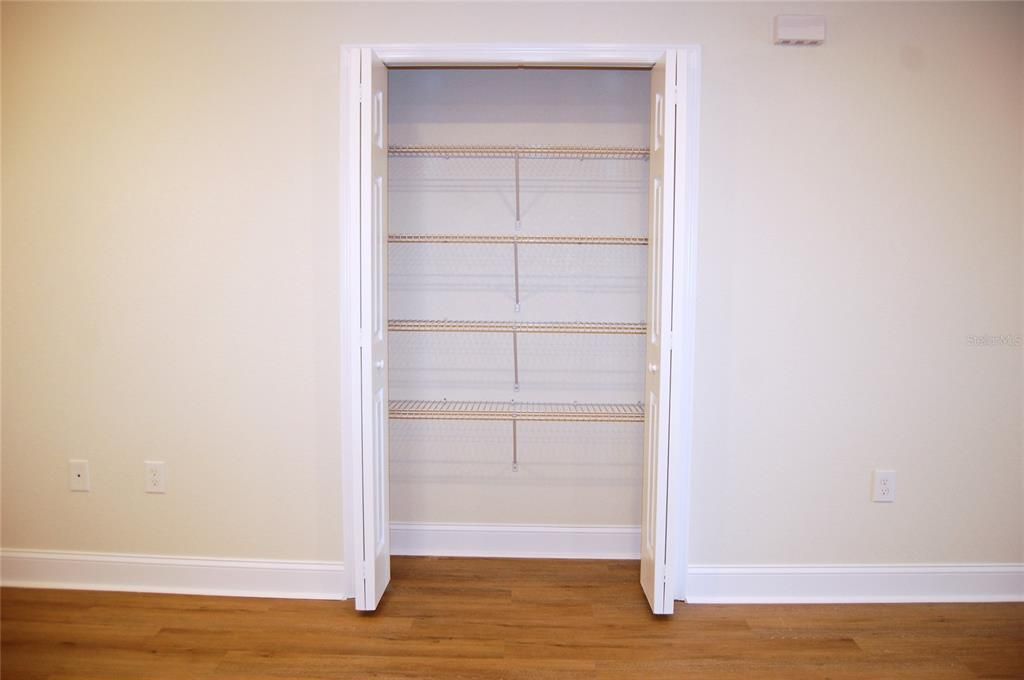 En Venta: $285,000 (3 camas, 2 baños, 1322 Pies cuadrados)