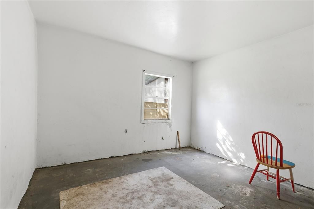 合同活跃: $220,000 (3 贝兹, 2 浴室, 1344 平方英尺)