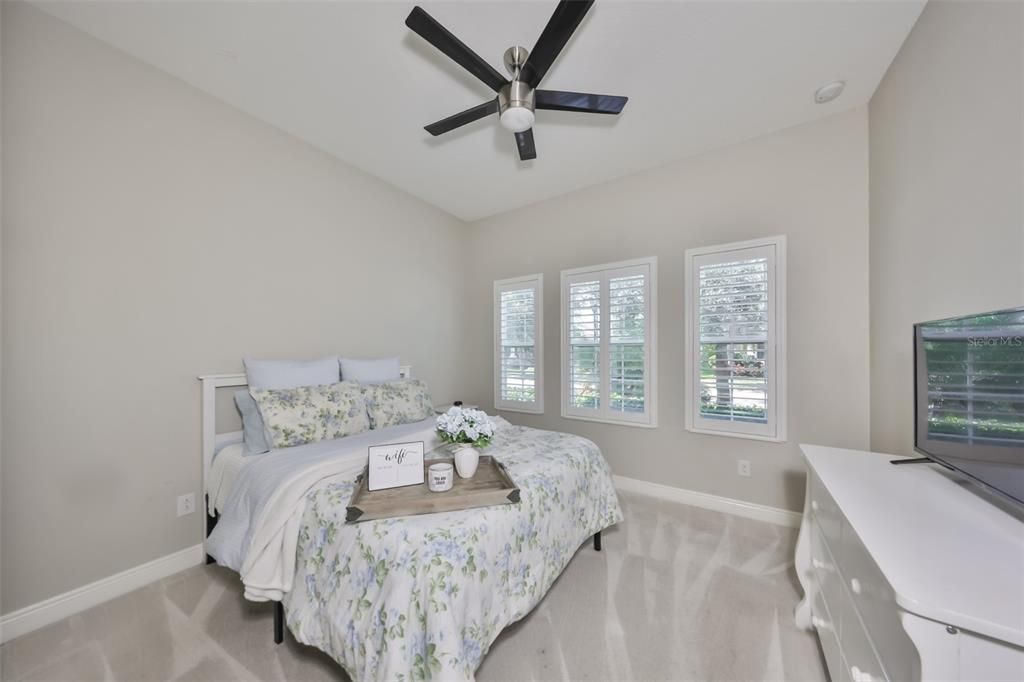 En Venta: $689,000 (4 camas, 3 baños, 2778 Pies cuadrados)