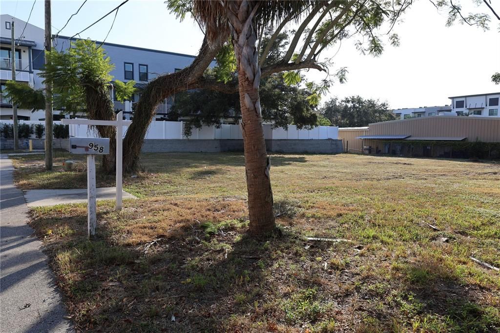 For Sale: $995,000 (0.16 acres)