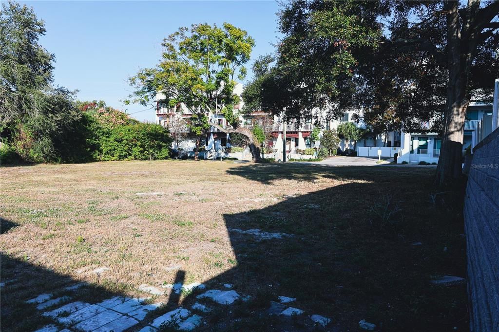 For Sale: $995,000 (0.16 acres)