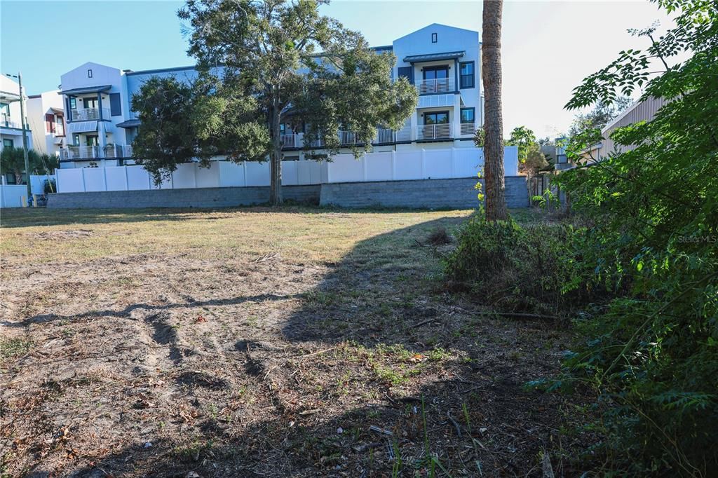 For Sale: $995,000 (0.16 acres)