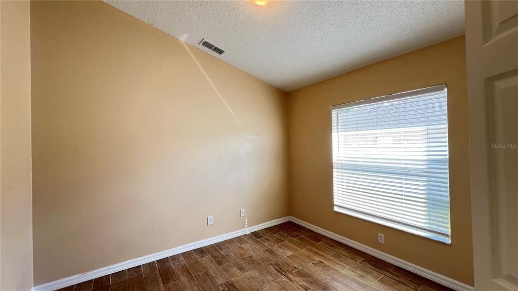 Active With Contract: $2,200 (4 beds, 3 baths, 1842 Square Feet)