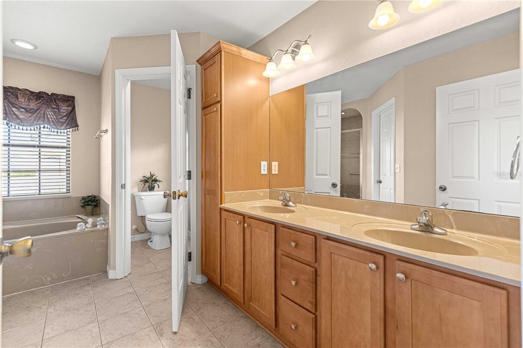 Activo con contrato: $284,900 (3 camas, 2 baños, 1475 Pies cuadrados)