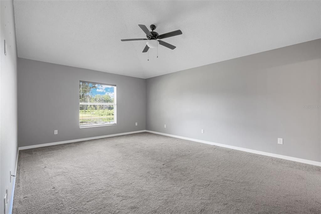 出租: $1,800 (3 贝兹, 2 浴室, 1558 平方英尺)