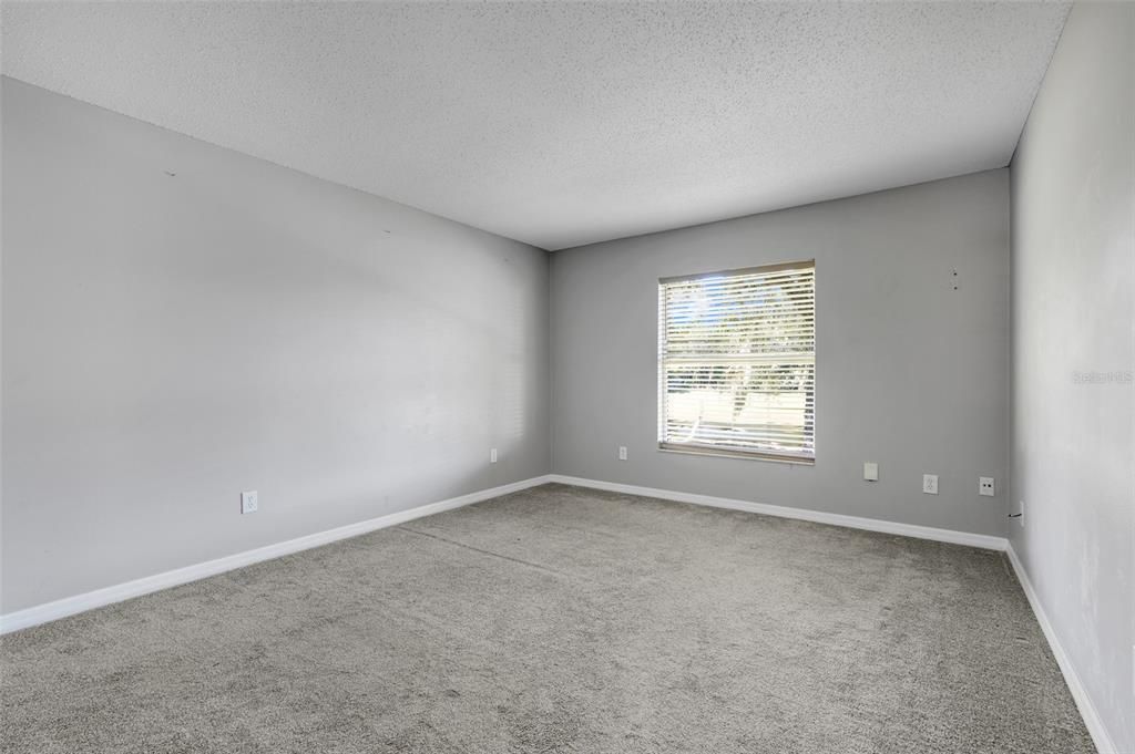 出租: $1,800 (3 贝兹, 2 浴室, 1558 平方英尺)