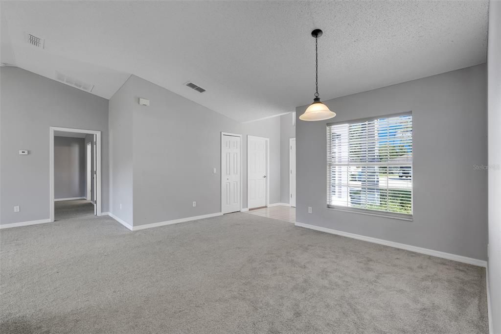 出租: $1,800 (3 贝兹, 2 浴室, 1558 平方英尺)