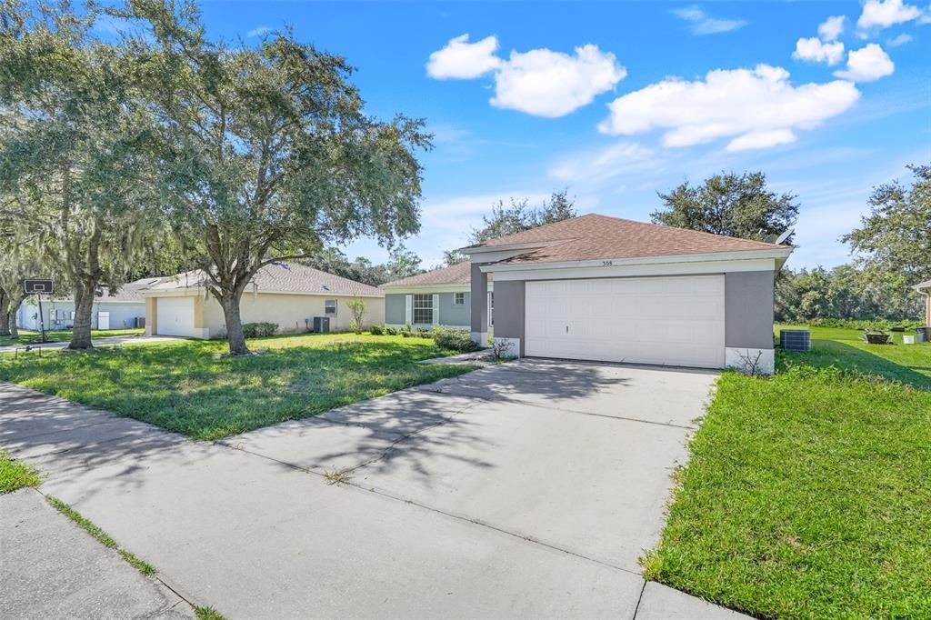 出租: $1,800 (3 贝兹, 2 浴室, 1558 平方英尺)