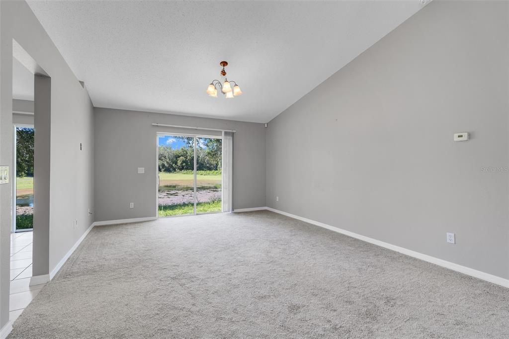 出租: $1,800 (3 贝兹, 2 浴室, 1558 平方英尺)