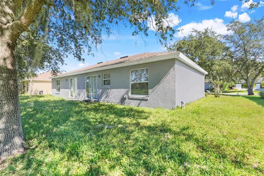 出租: $1,800 (3 贝兹, 2 浴室, 1558 平方英尺)