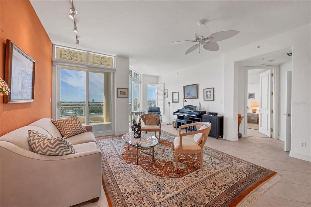 For Sale: $1,525,000 (2 beds, 2 baths, 1836 Square Feet)