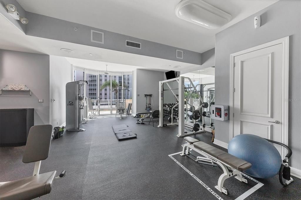 For Sale: $1,525,000 (2 beds, 2 baths, 1836 Square Feet)