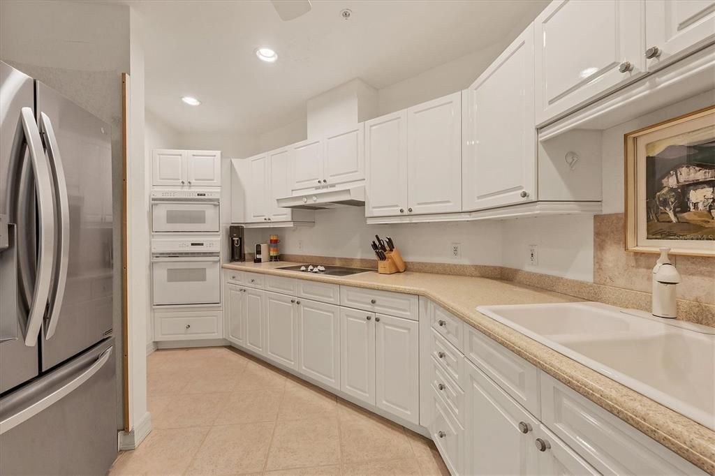 For Sale: $1,525,000 (2 beds, 2 baths, 1836 Square Feet)