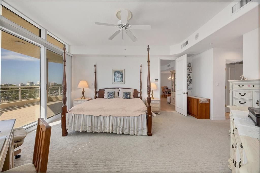 For Sale: $1,525,000 (2 beds, 2 baths, 1836 Square Feet)