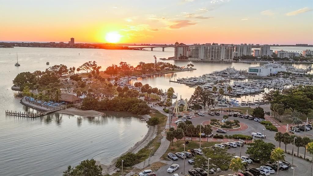 For Sale: $1,525,000 (2 beds, 2 baths, 1836 Square Feet)