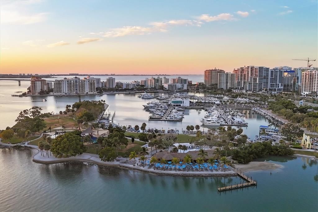 For Sale: $1,525,000 (2 beds, 2 baths, 1836 Square Feet)