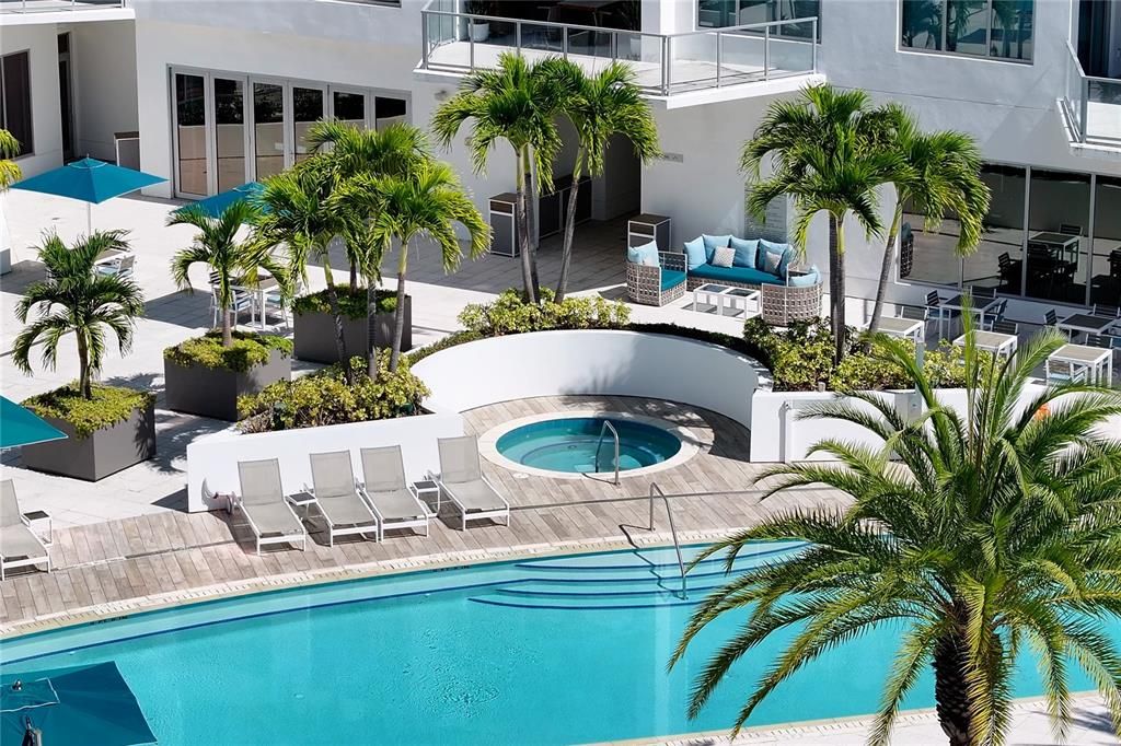 待售: $1,300,000 (2 贝兹, 2 浴室, 1575 平方英尺)