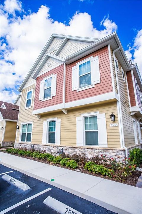 For Sale: $479,000 (5 beds, 5 baths, 2169 Square Feet)