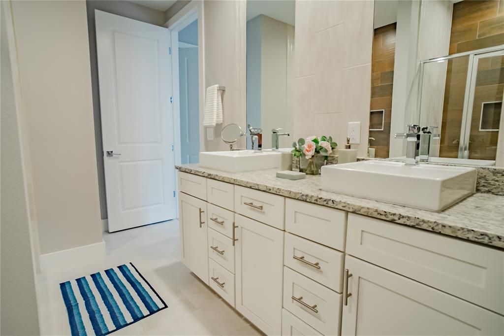 For Sale: $479,000 (5 beds, 5 baths, 2169 Square Feet)