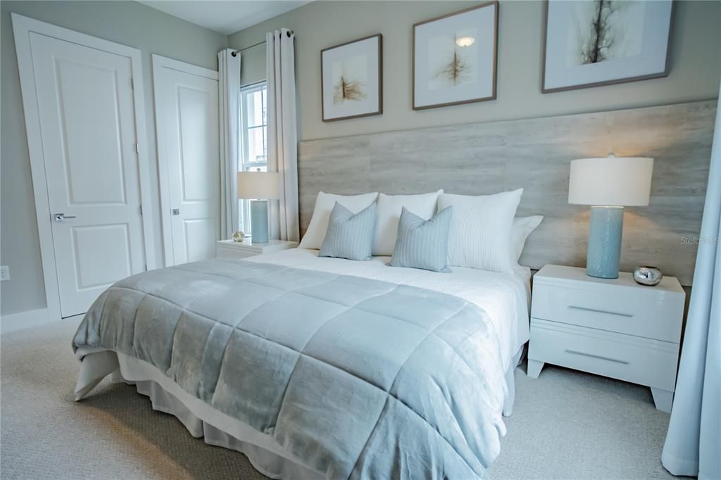 For Sale: $479,000 (5 beds, 5 baths, 2169 Square Feet)