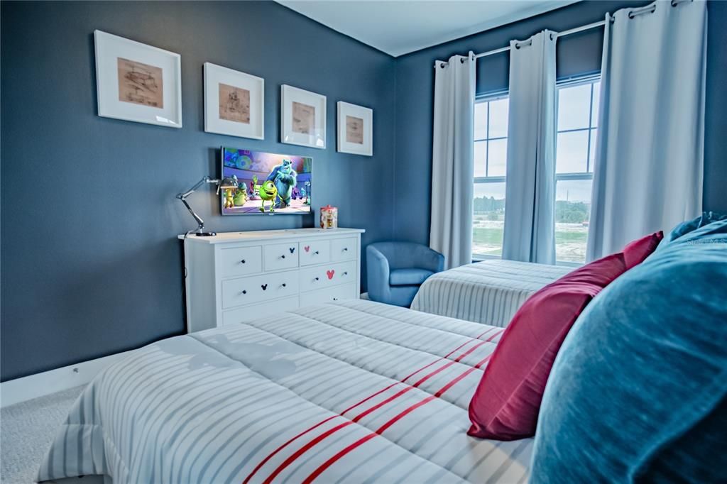 For Sale: $479,000 (5 beds, 5 baths, 2169 Square Feet)