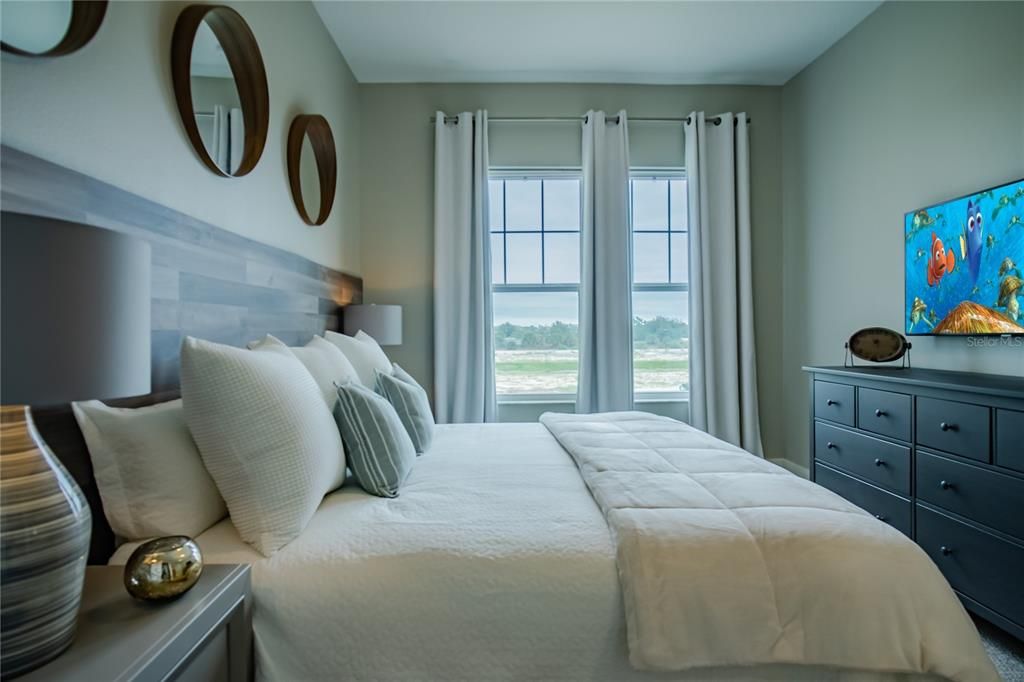 For Sale: $479,000 (5 beds, 5 baths, 2169 Square Feet)