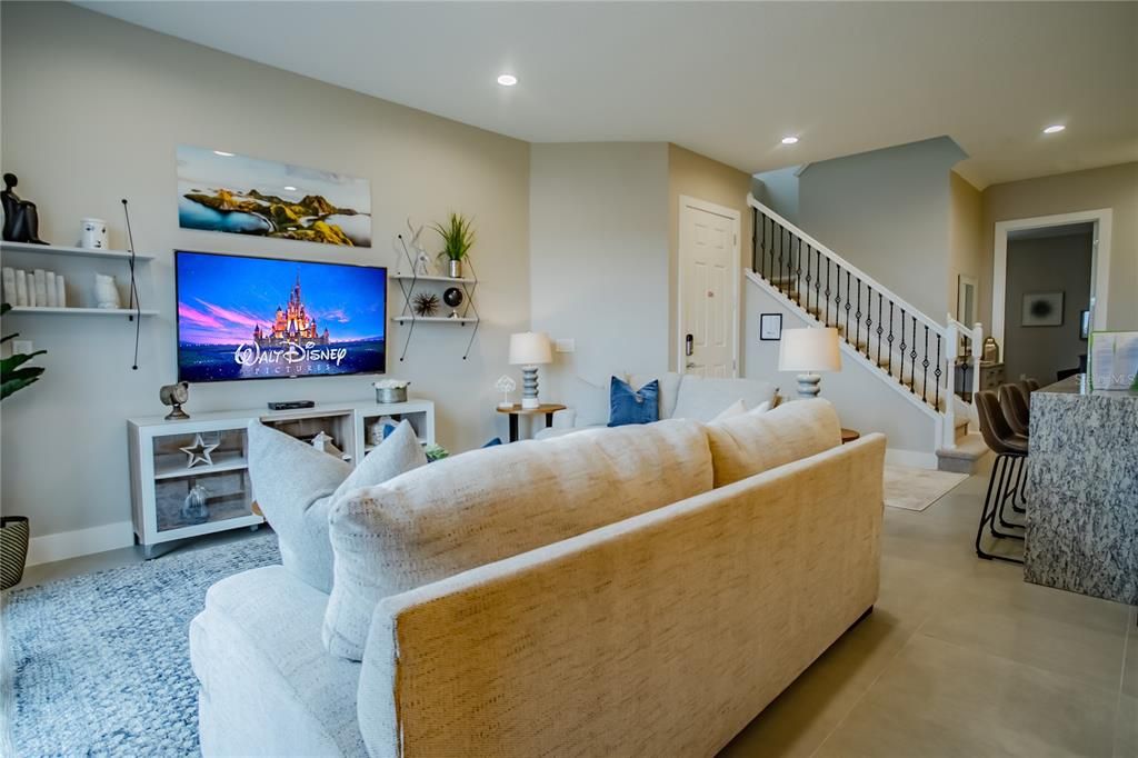 For Sale: $479,000 (5 beds, 5 baths, 2169 Square Feet)