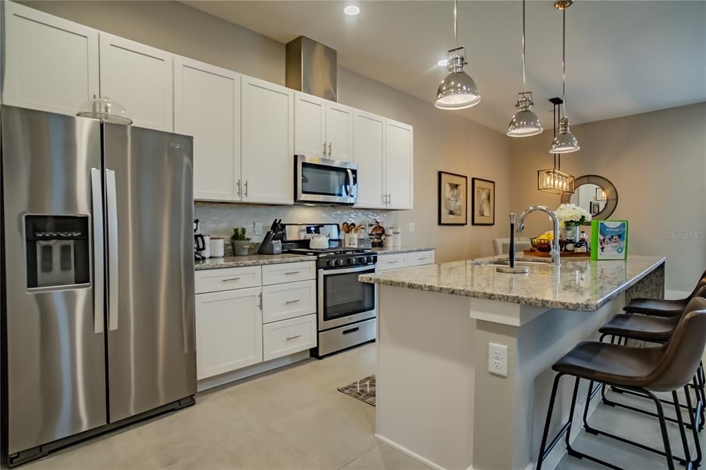 For Sale: $479,000 (5 beds, 5 baths, 2169 Square Feet)