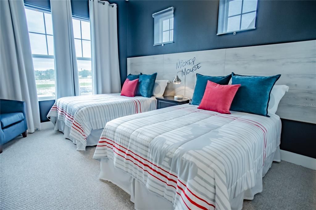 For Sale: $479,000 (5 beds, 5 baths, 2169 Square Feet)