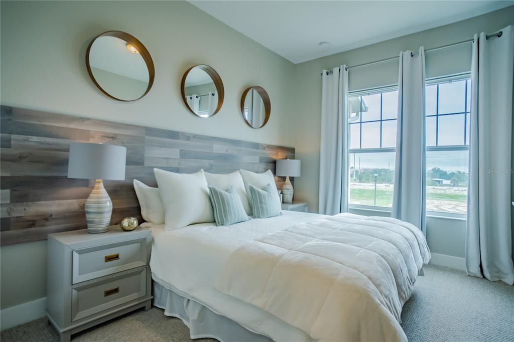 For Sale: $479,000 (5 beds, 5 baths, 2169 Square Feet)