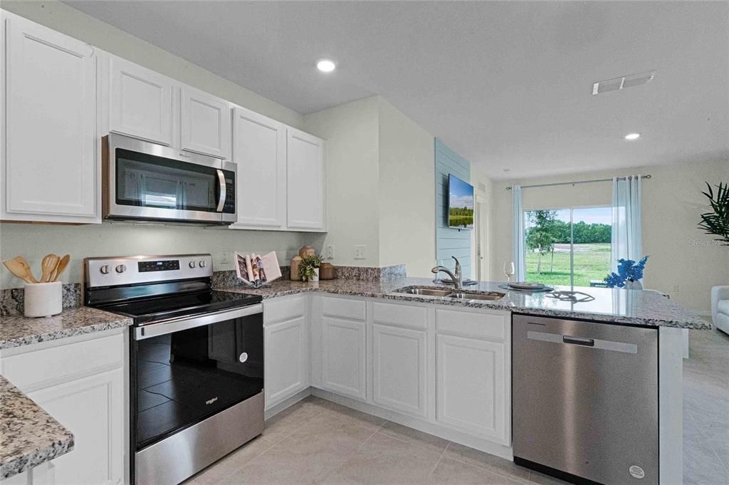 Active With Contract: $415,085 (3 beds, 2 baths, 1504 Square Feet)