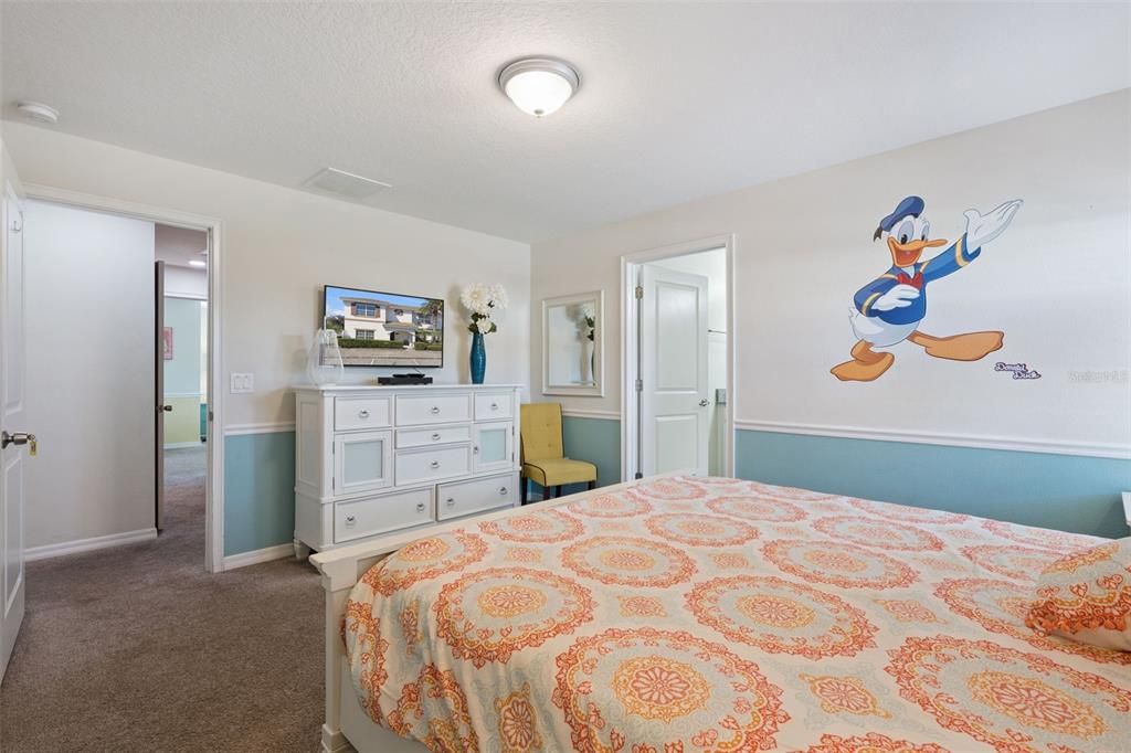 For Sale: $493,000 (5 beds, 4 baths, 2128 Square Feet)