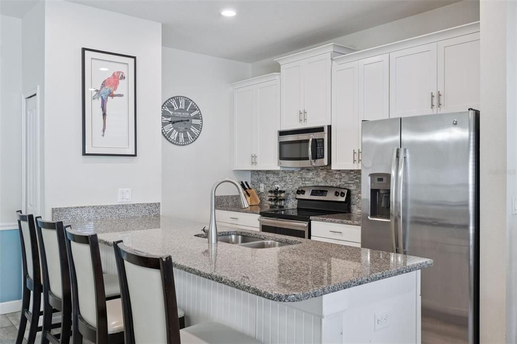 For Sale: $493,000 (5 beds, 4 baths, 2128 Square Feet)