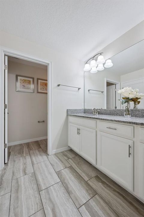 For Sale: $493,000 (5 beds, 4 baths, 2128 Square Feet)