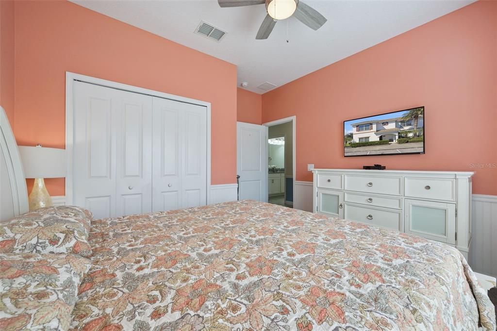 For Sale: $493,000 (5 beds, 4 baths, 2128 Square Feet)