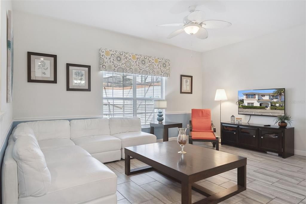 For Sale: $493,000 (5 beds, 4 baths, 2128 Square Feet)