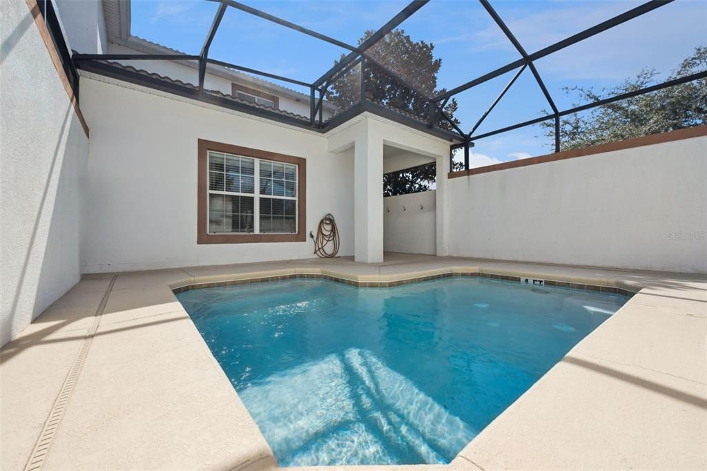 For Sale: $493,000 (5 beds, 4 baths, 2128 Square Feet)