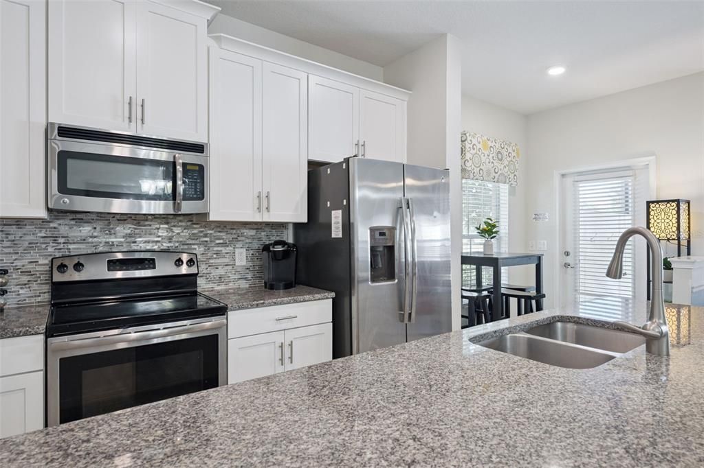 For Sale: $493,000 (5 beds, 4 baths, 2128 Square Feet)