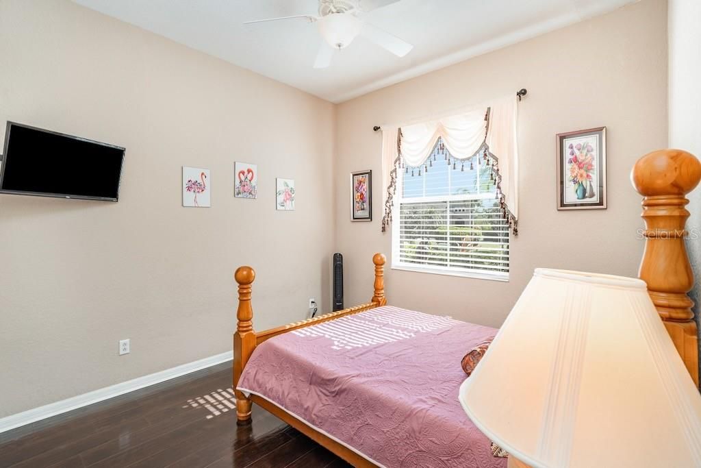 En Renta: $3,000 (3 camas, 2 baños, 2025 Pies cuadrados)