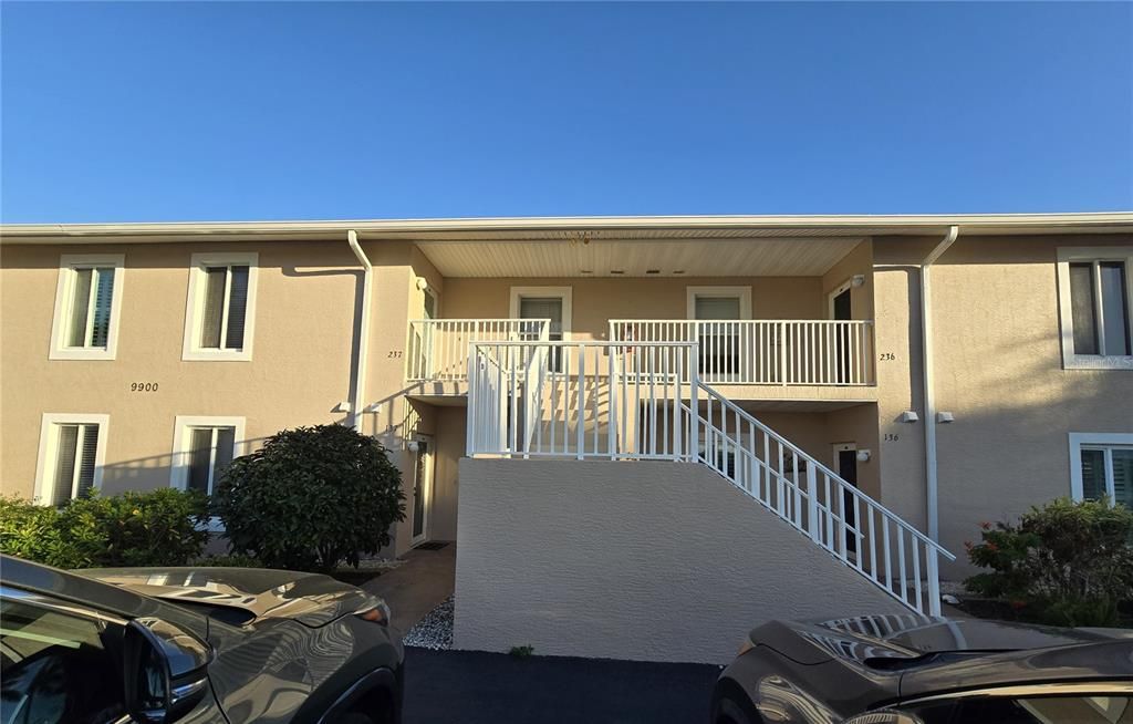 Recently Sold: $190,000 (2 beds, 2 baths, 1285 Square Feet)