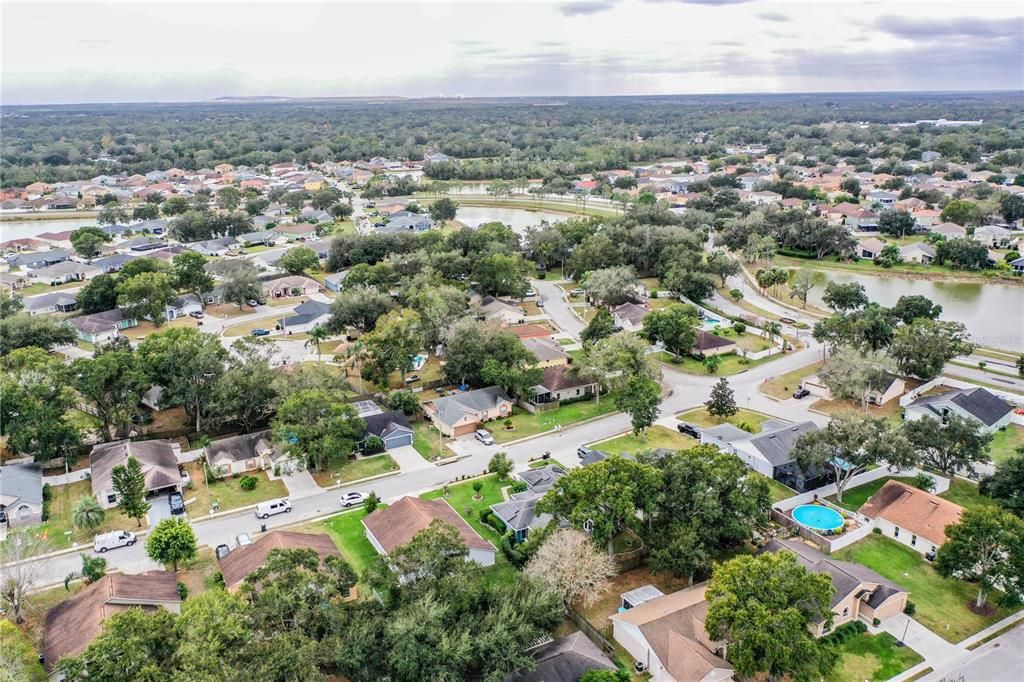 En Venta: $324,900 (3 camas, 2 baños, 1715 Pies cuadrados)