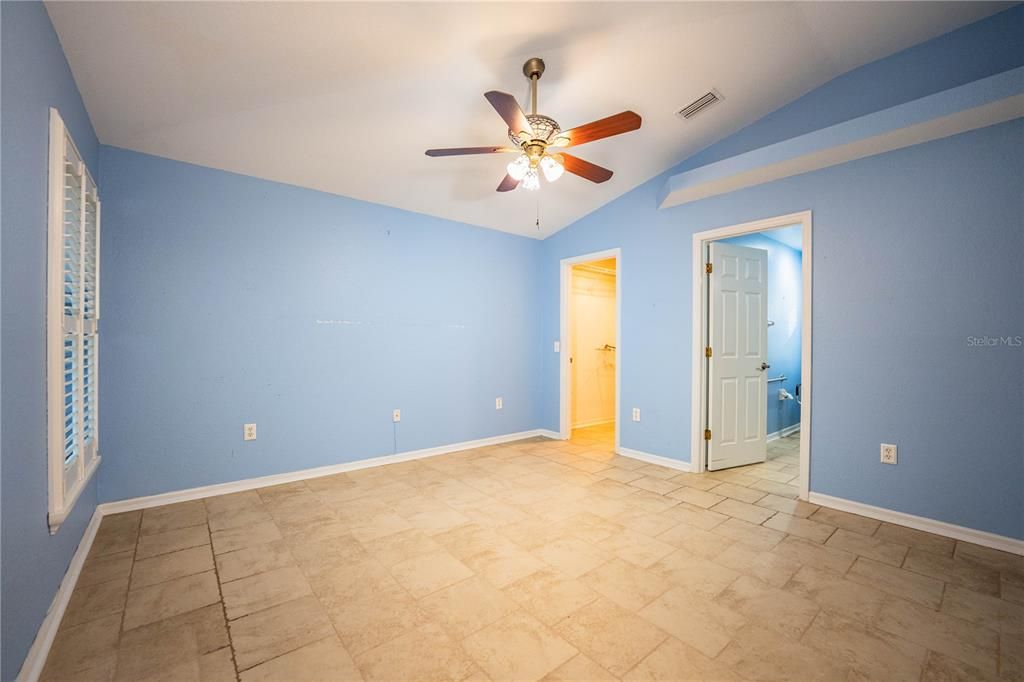 En Venta: $324,900 (3 camas, 2 baños, 1715 Pies cuadrados)